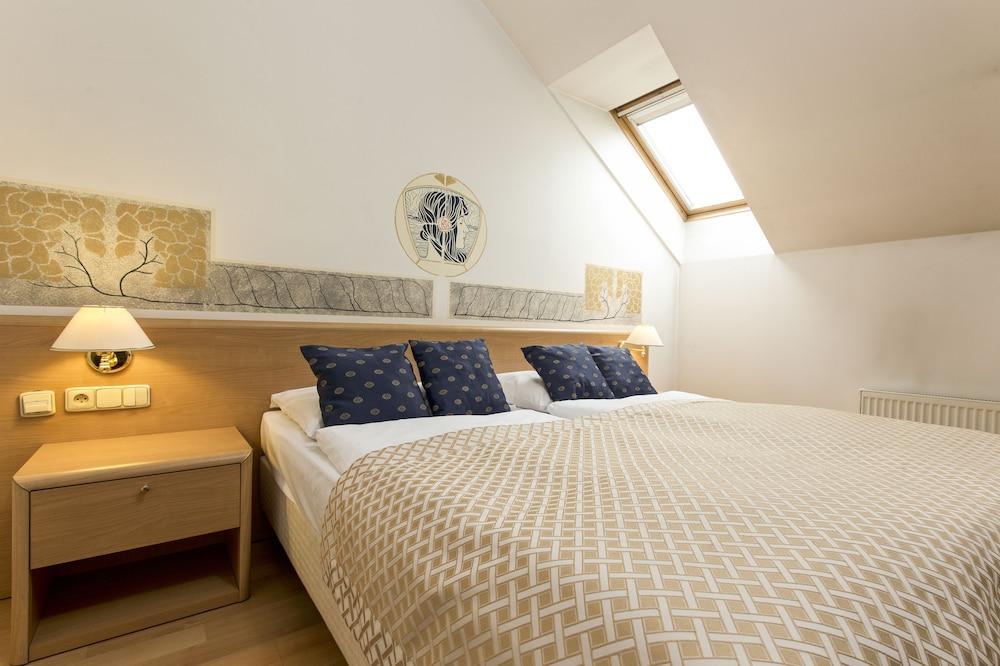 Hotel Tivoli Prága Kültér fotó