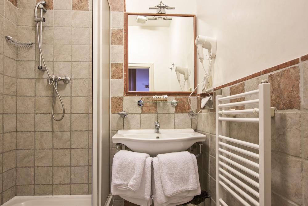 Hotel Tivoli Prága Kültér fotó