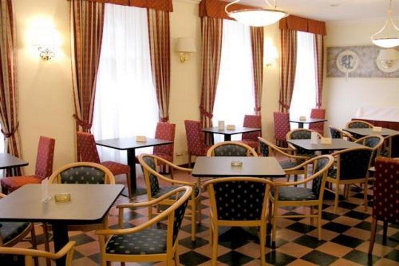 Hotel Tivoli Prága Kültér fotó