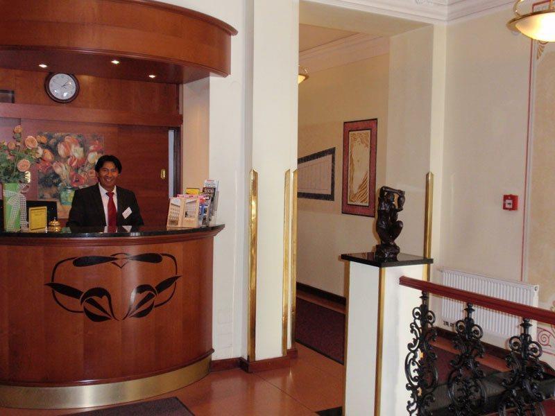 Hotel Tivoli Prága Kültér fotó