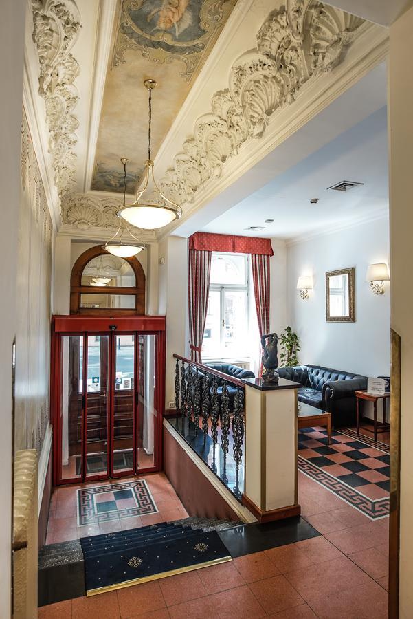 Hotel Tivoli Prága Kültér fotó