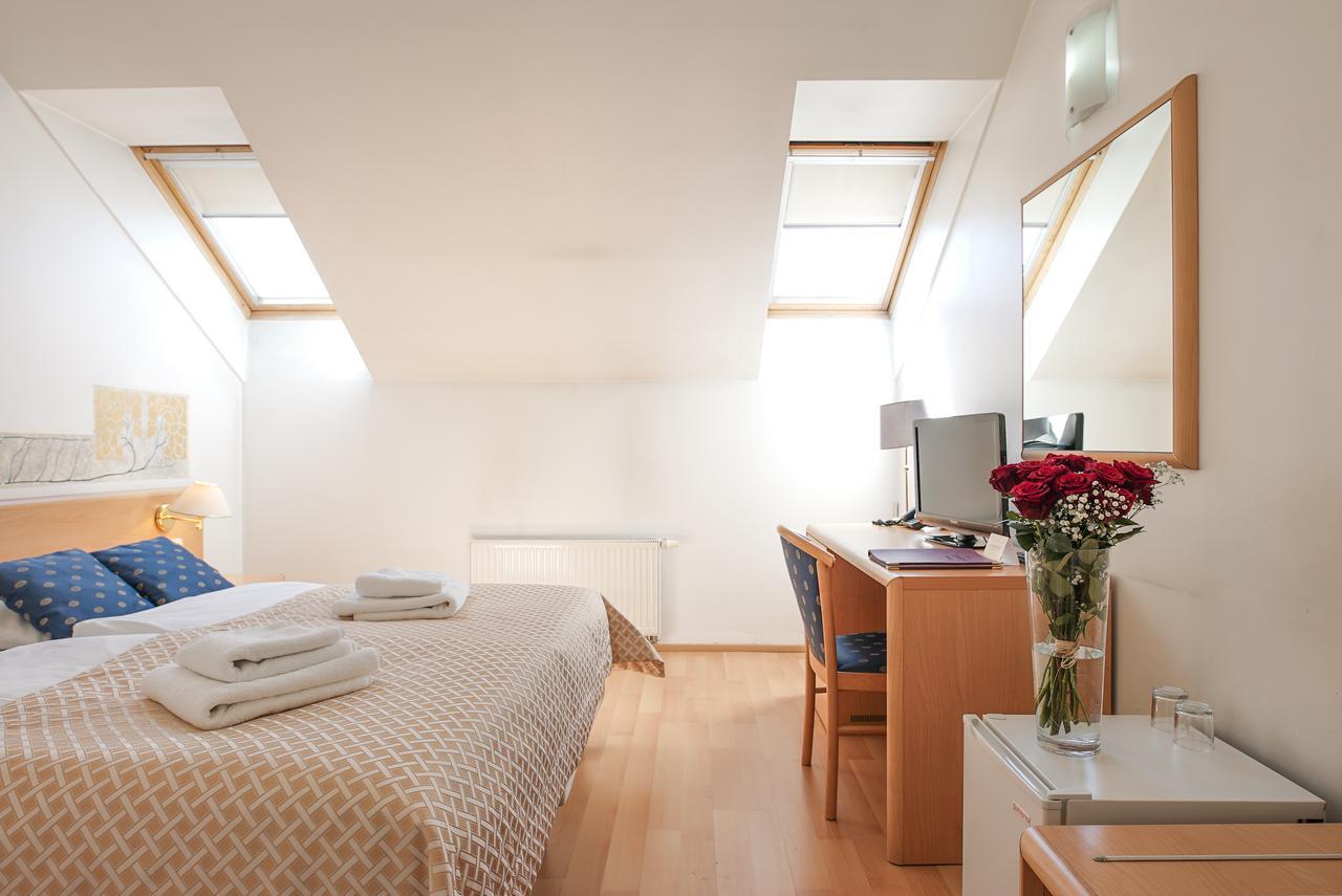 Hotel Tivoli Prága Kültér fotó