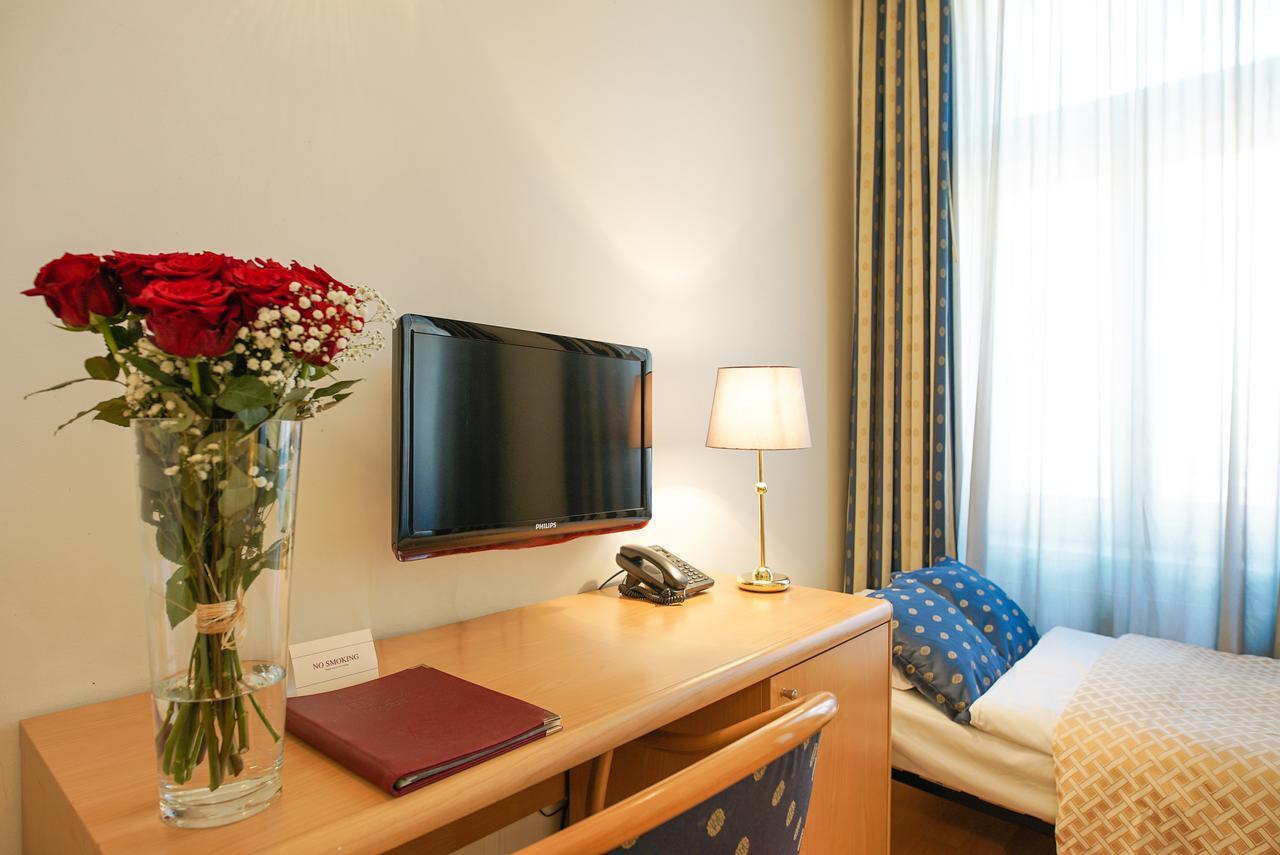 Hotel Tivoli Prága Kültér fotó